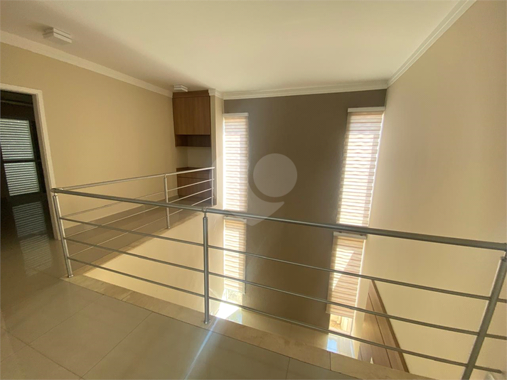 Foto REO1115369