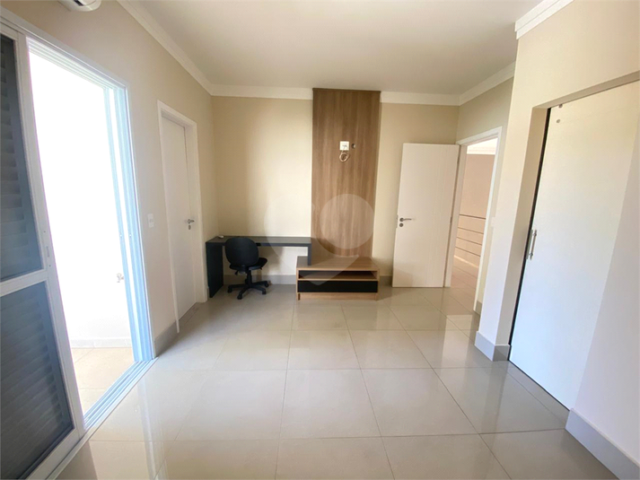 Foto REO1115369