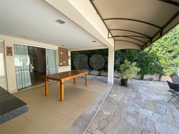 Foto REO1115369