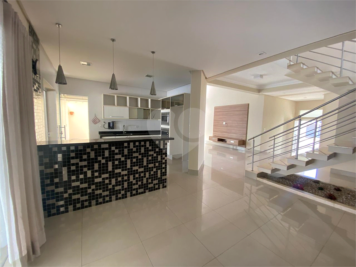Foto REO1115369