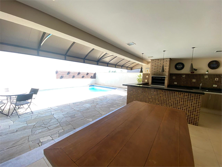 Foto REO1115369