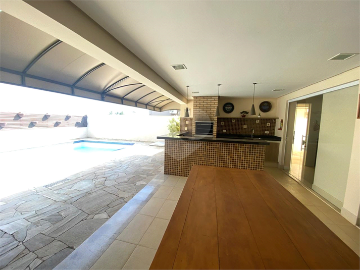 Foto REO1115369
