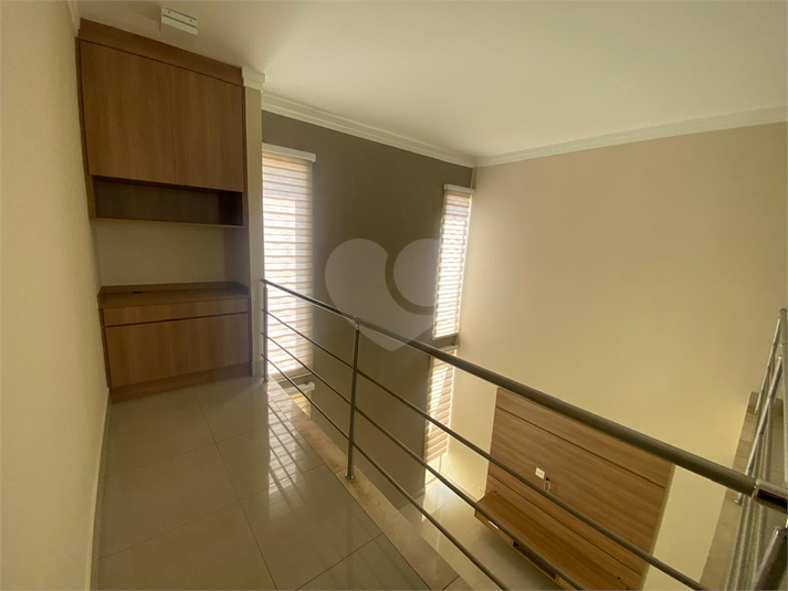Foto REO1115369