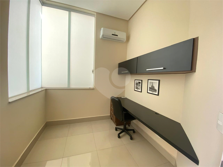 Foto REO1115369