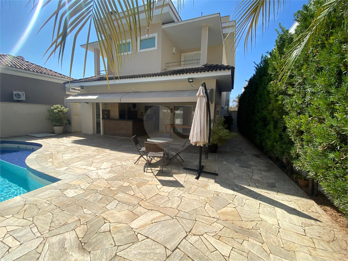 Foto REO1115369