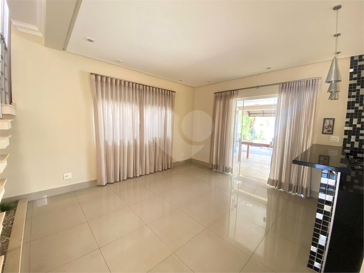 Foto REO1115369