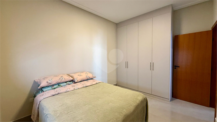Foto REO1115370