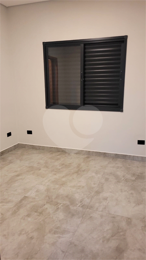 Foto REO1115382