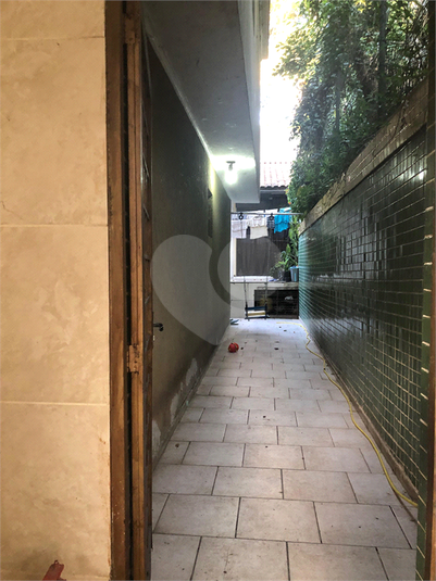 Foto REO1115392