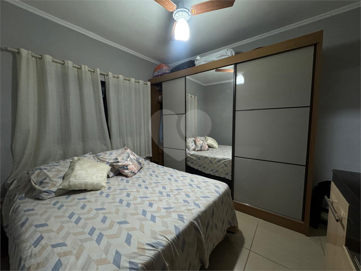 Foto REO1115397