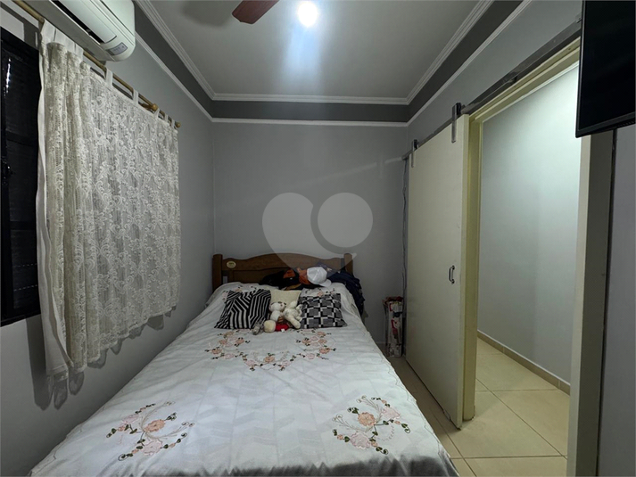 Foto REO1115397