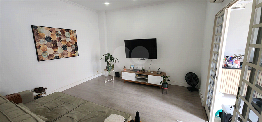Foto REO1115398