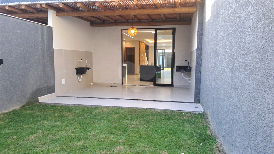 Foto REO1115400