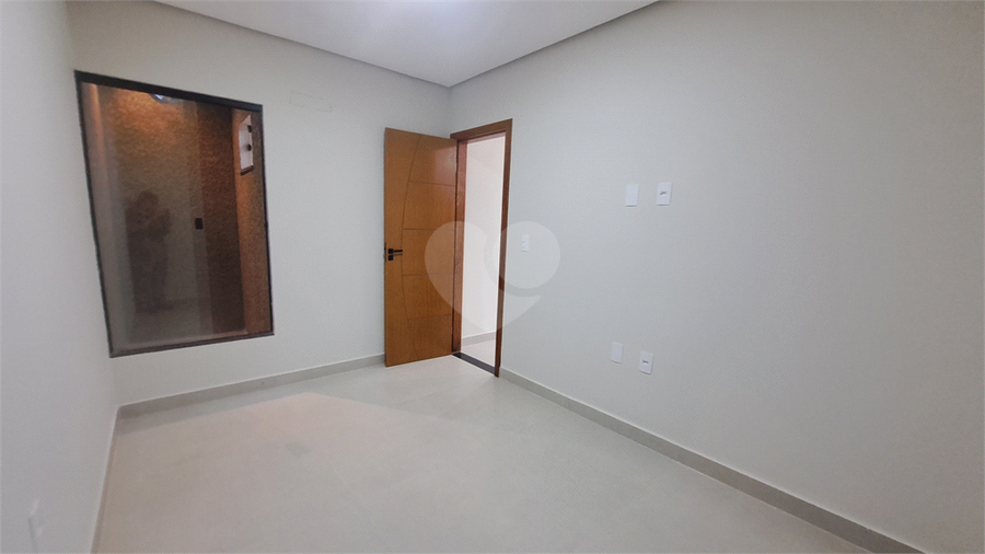 Foto REO1115400