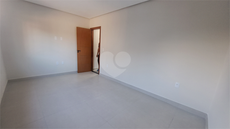 Foto REO1115400