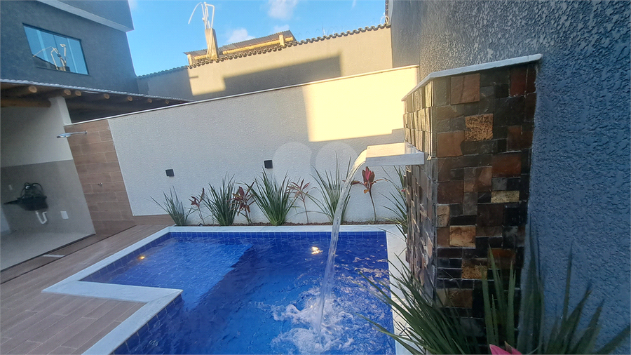 Foto REO1115421