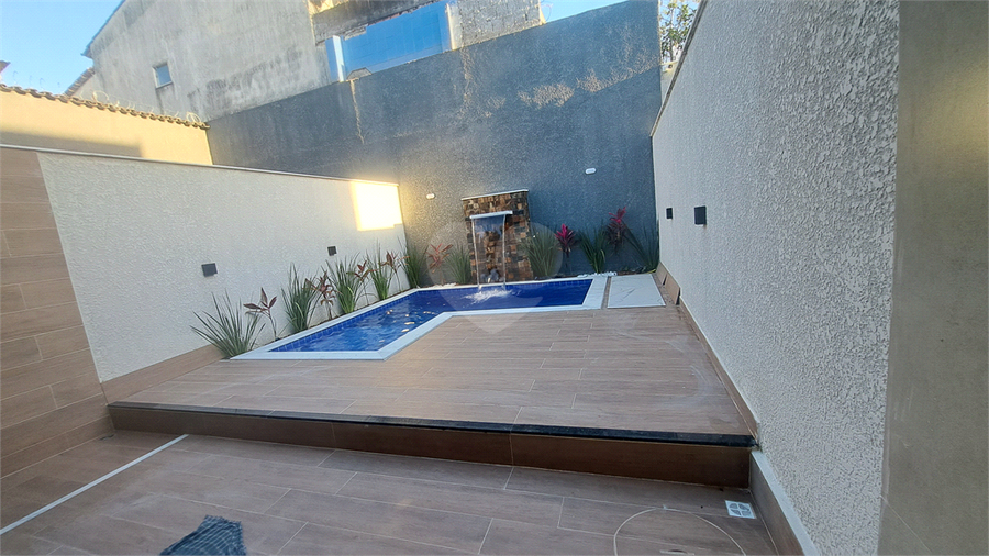 Foto REO1115421