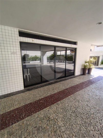 Foto REO1115422