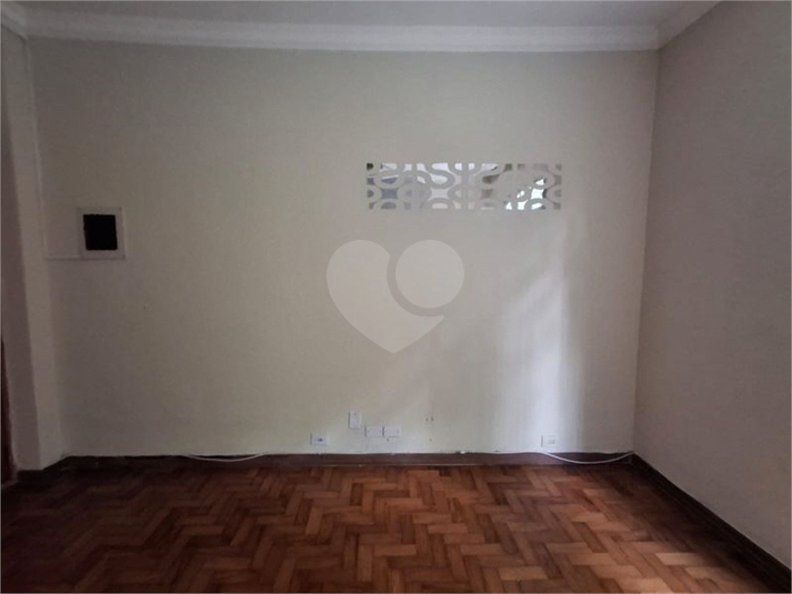 Foto REO1115432