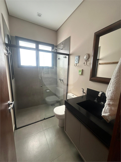 Foto REO1115439