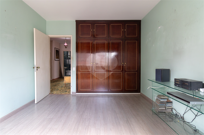 Foto REO1115445