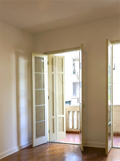 Foto REO1115467