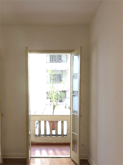 Foto REO1115467