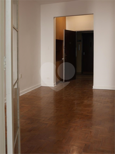Foto REO1115467