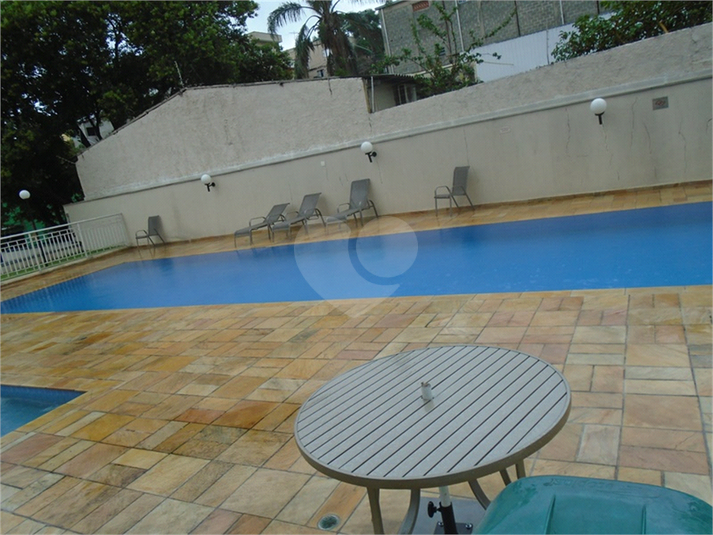 Foto REO1115487
