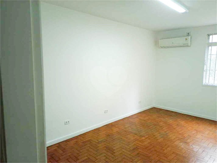 Foto REO1115487