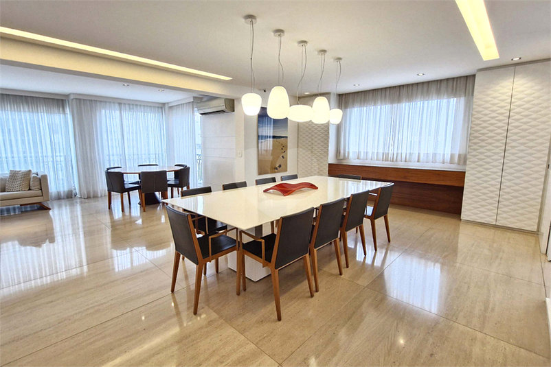 Foto REO1115488