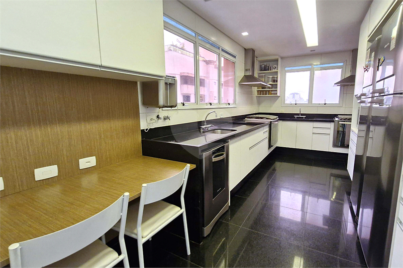 Foto REO1115488