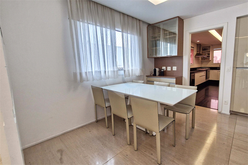 Foto REO1115488