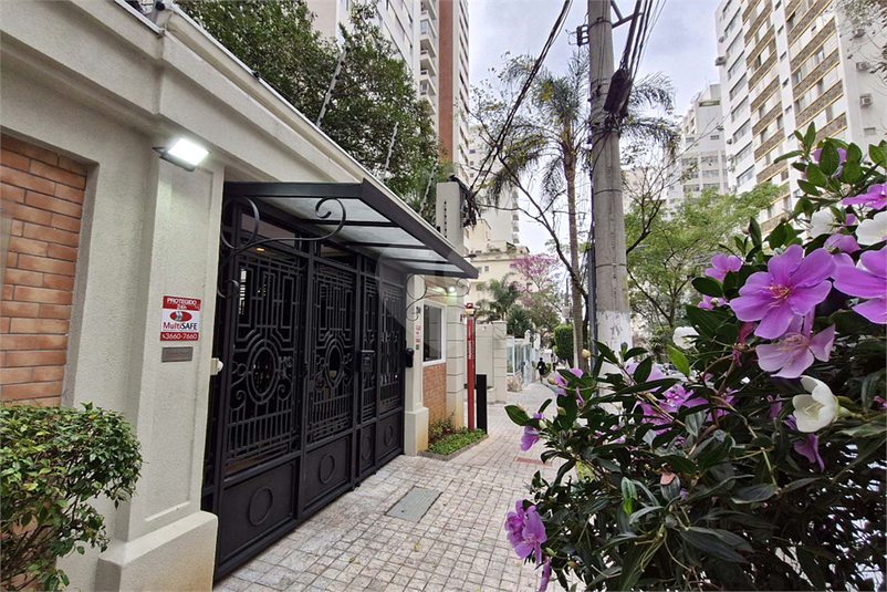 Foto REO1115488
