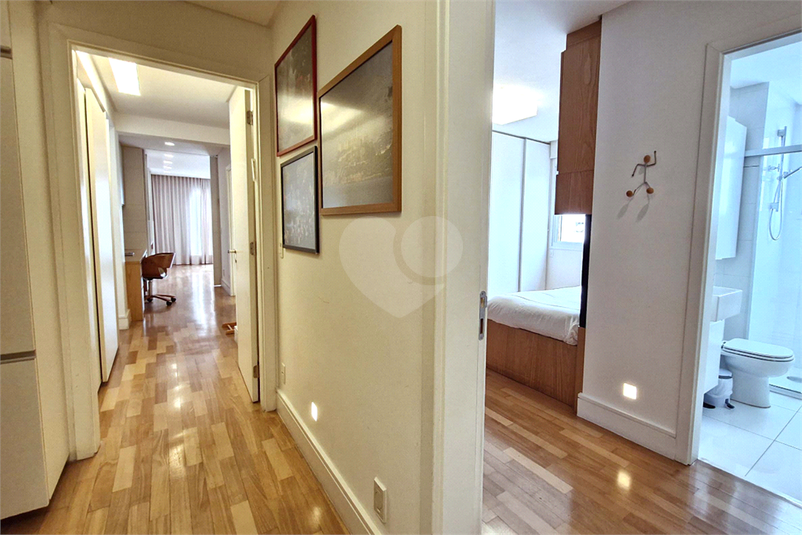 Foto REO1115488