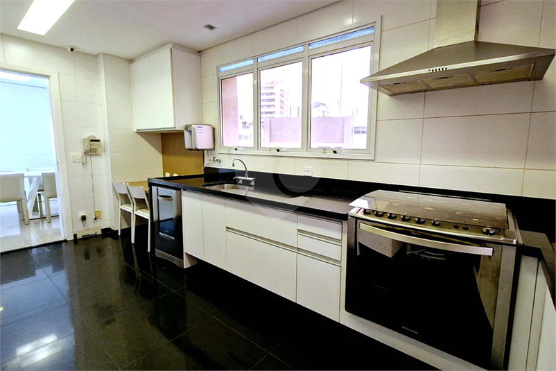 Foto REO1115488