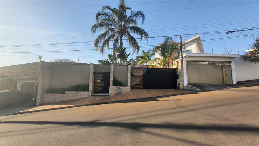 Foto REO1115498