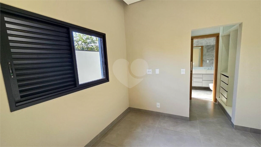 Foto REO1115501