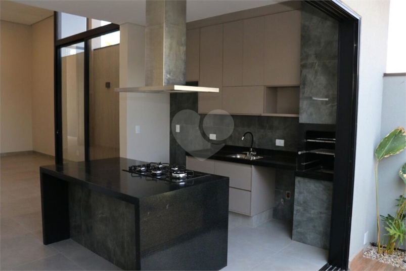 Foto REO1115501