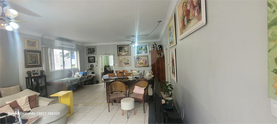 Foto REO1115502