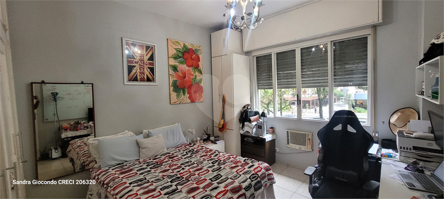 Foto REO1115502
