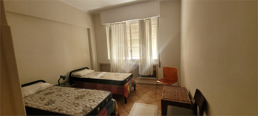 Foto REO1115506
