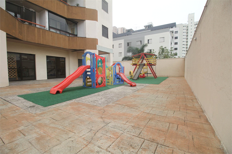 Foto REO1115526