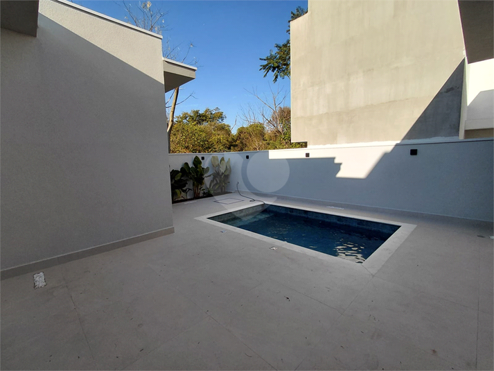 Foto REO1115531