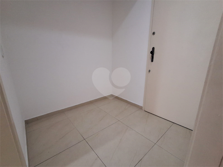 Foto REO1115533