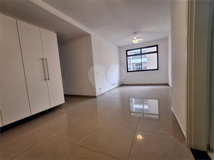 Foto REO1115533