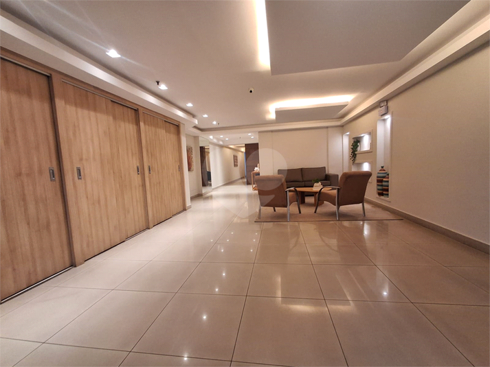 Foto REO1115533