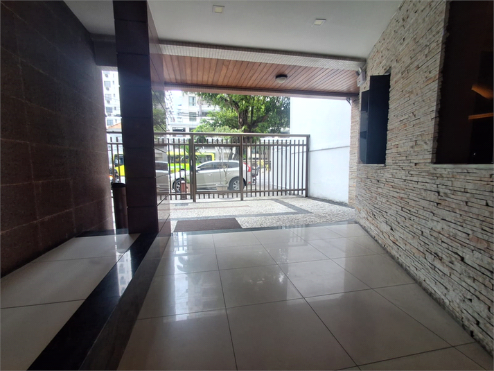 Foto REO1115533