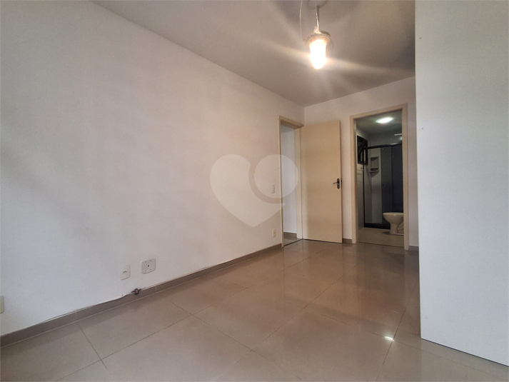 Foto REO1115533