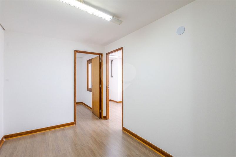 Foto REO1115558